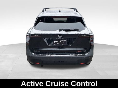 New 2026 Nissan Kicks SR w/ Cold Weather Package image 9