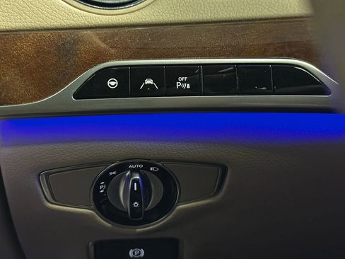Used 2015 Mercedes-Benz S 550 4MATIC Sedan image 30