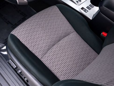 Used 2019 Toyota 4Runner SR5 AWD/4WD image 14