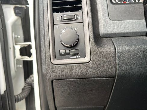 Used 2016 RAM 3500 Tradesman w/ Chrome Appearance Group image 91