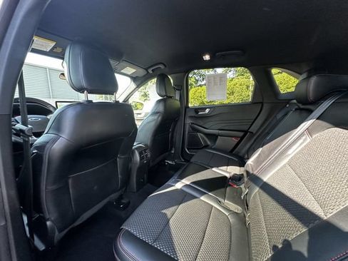 Certified 2024 Ford Escape ST-Line w/ Tech Pack #1 AWD/4WD image 18