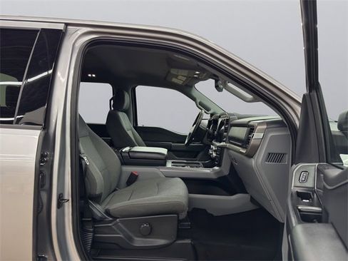 Used 2024 Ford F150 XLT w/ Mobile Office Package image 18