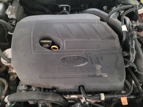 Used 2017 Ford Fusion SE w/ Fusion SE Technology Package image 30