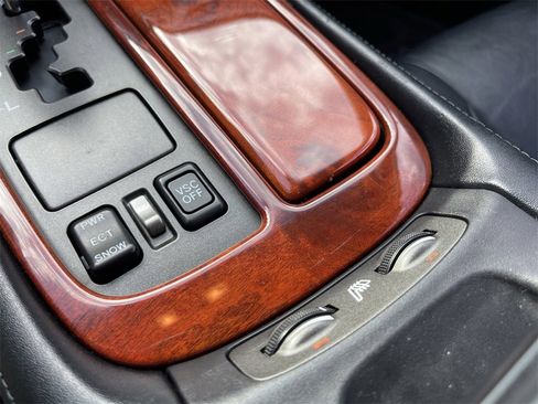 Used 2003 Lexus SC 430 Convertible image 24