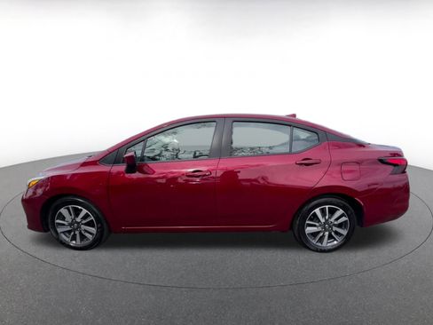 Used 2025 Nissan Versa SV image 8