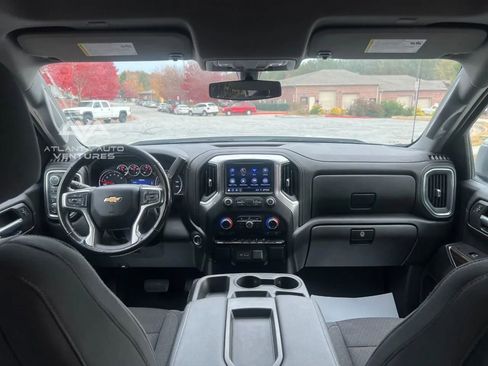 Used 2021 Chevrolet Silverado 1500 LT image 15