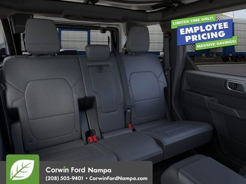 New 2026 Ford Bronco Outer Banks w/ Black Appearance Package AWD/4WD image 11