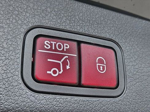 Used 2021 Mercedes-Benz GLB 250 image 19