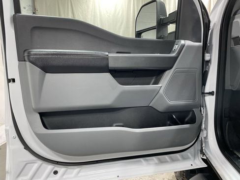 Used 2023 Ford F250 XL w/ STX Appearance Package AWD/4WD image 8