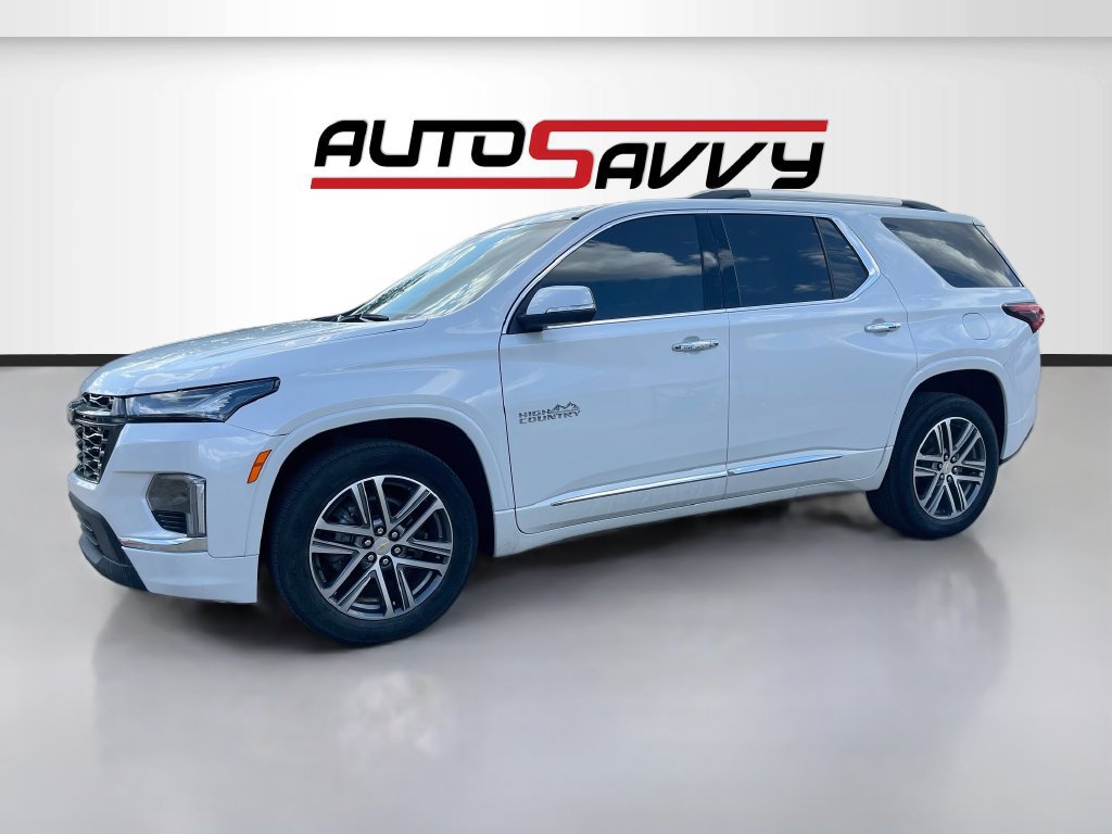 Used 2023 Chevrolet Traverse High Country w/ LPO, Floor Liner Package AWD/4WD image 3