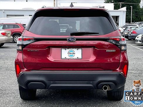Certified 2025 Subaru Forester Touring w/ Popular Package - Touring AWD/4WD image 4