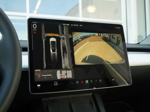 Used 2023 Tesla Model Y Performance AWD/4WD image 18