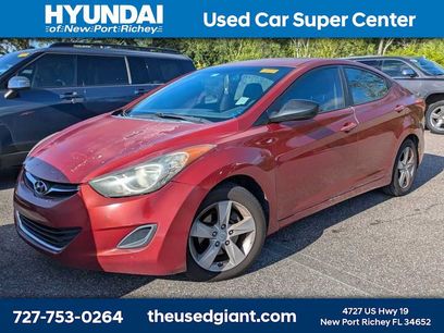 Used 2011 Hyundai Elantra GLS w/ Navigation Pkg 4