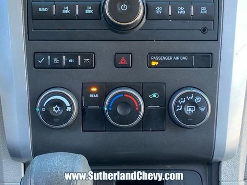 Used 2011 Chevrolet Traverse LT w/ Personal Connectivity Package FWD image 27