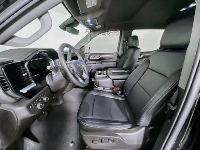 Used 2026 Chevrolet Silverado 1500 RST AWD/4WD image 10
