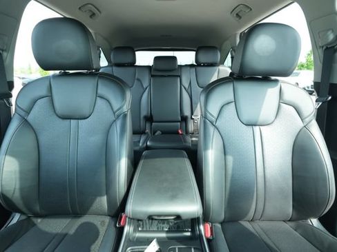 Used 2023 Kia Sorento S FWD image 38