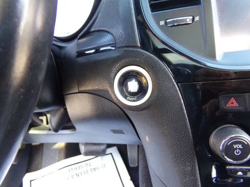 Used 2014 Chrysler 300 S image 32