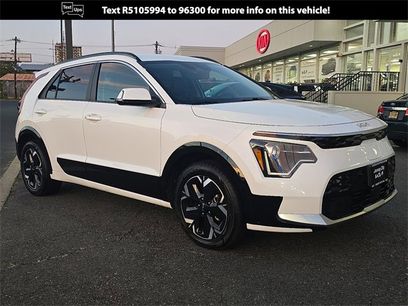 Certified 2024 Kia Niro Wind