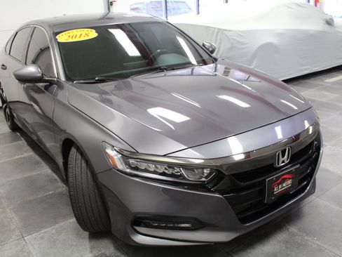 Used 2018 Honda Accord Sport image 3