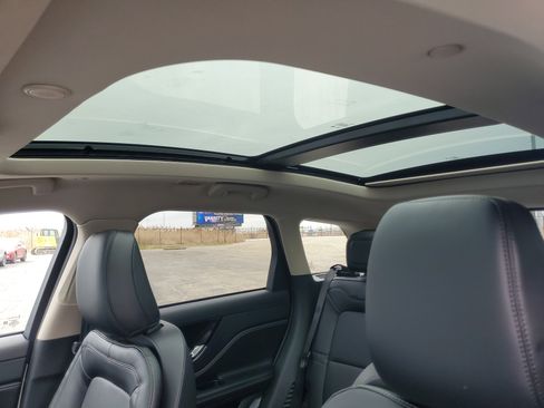 New 2026 Lincoln Corsair Premiere image 11