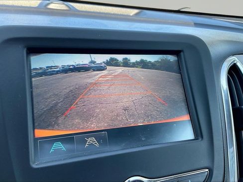 Used 2018 Chevrolet Equinox LS w/ LPO, Protection Package AWD/4WD image 16