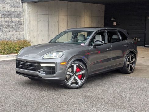 New 2026 Porsche Cayenne Turbo image 1