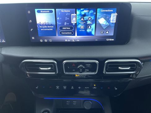 New 2026 Nissan Sentra SR w/ SR Premium Package image 18