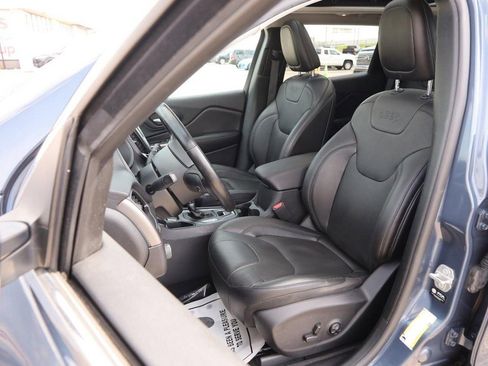 Used 2021 Jeep Cherokee Latitude Lux w/ Sun & Sound Group image 6