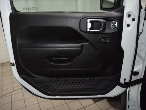 Used 2026 Jeep Wrangler Unlimited Rubicon AWD/4WD image 51