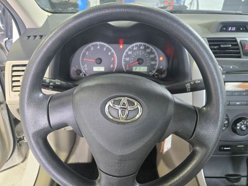 Used 2013 Toyota Corolla L FWD image 12