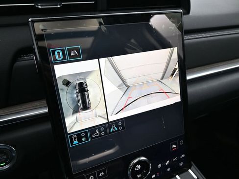 New 2026 GMC Terrain Denali w/ LPO, Black Badging Package image 15