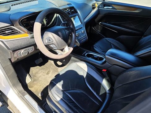 Used 2016 Lincoln MKC Reserve w/ Lincoln MKC Climate Package AWD/4WD image 13