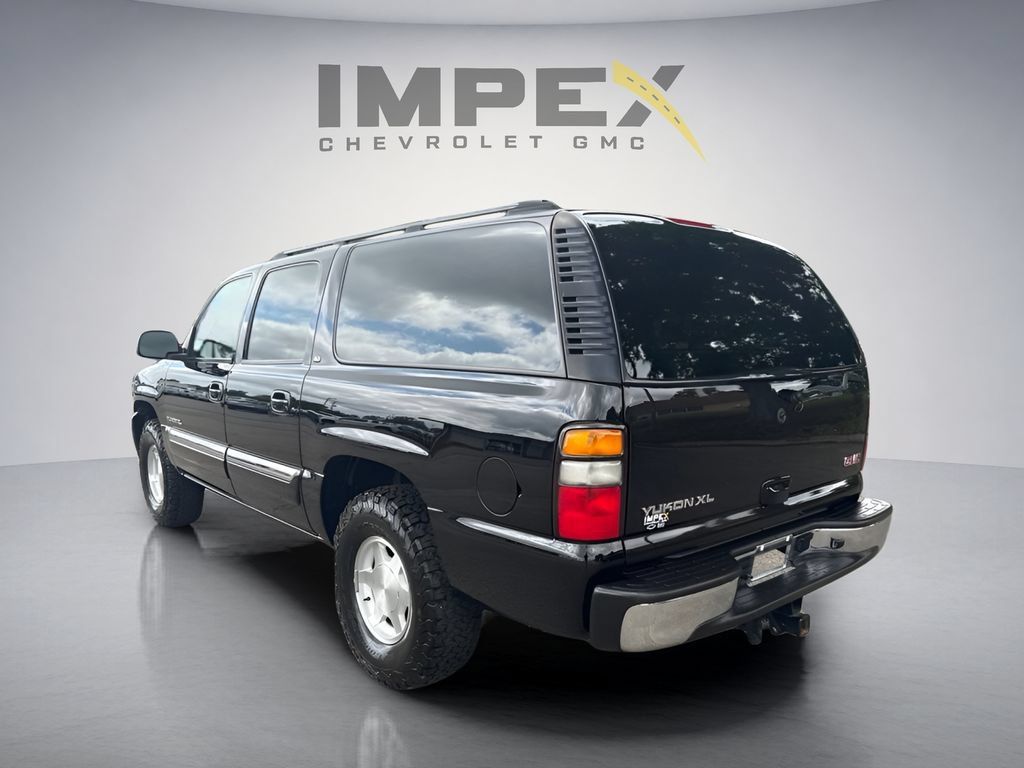 Used 2005 GMC Yukon XL SLT w/ SLT Preferred Equipment Group RWD image 3