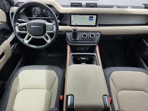 Certified 2023 Land Rover Defender 110 X-Dynamic SE AWD/4WD image 4
