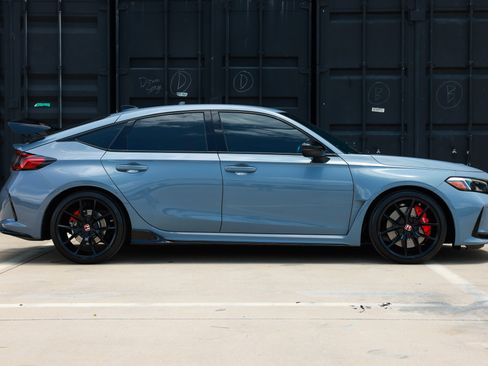 Used 2025 Honda Civic Type R image 17