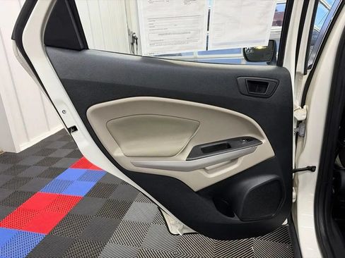 Used 2021 Ford EcoSport S AWD/4WD image 11