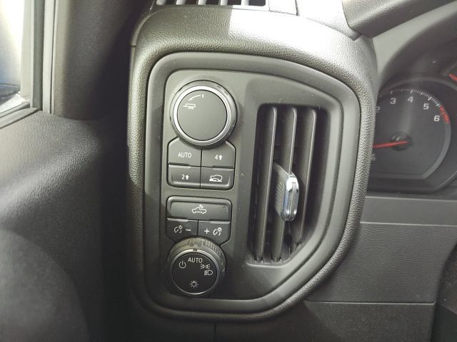 Used 2022 Chevrolet Silverado 1500 Custom AWD/4WD image 9