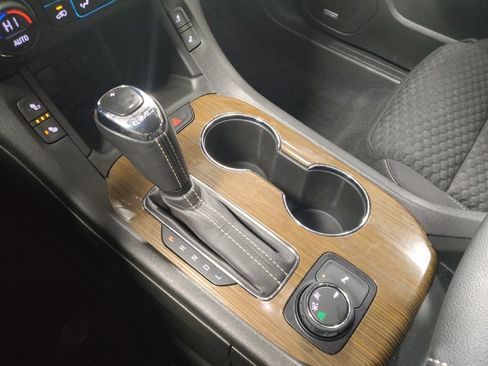 Used 2019 GMC Acadia SLE w/ Driver Alert Package I image 26