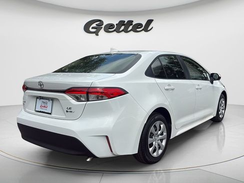 Used 2026 Toyota Corolla LE FWD image 5