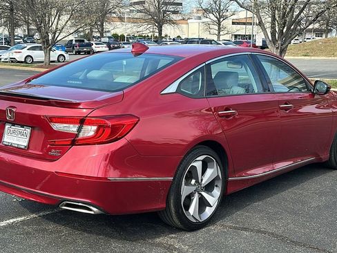 Used 2020 Honda Accord Touring image 5