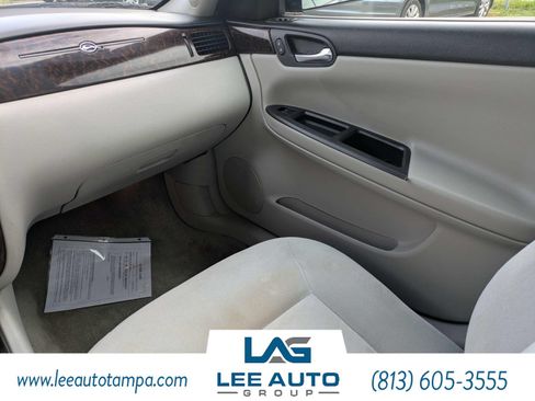 Used 2016 Chevrolet Impala LT w/ LT Sunroof Package FWD image 15