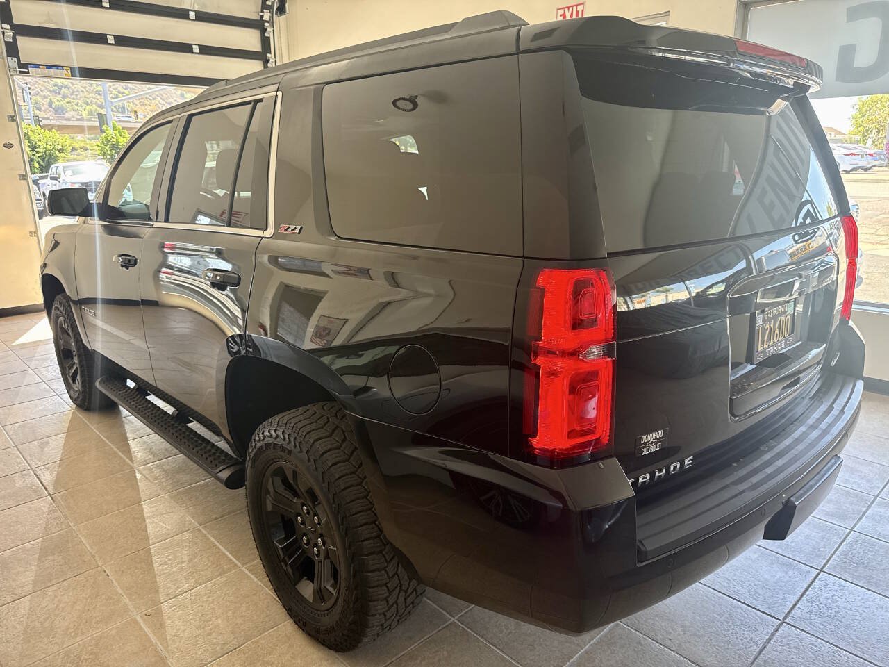 Used 2017 Chevrolet Tahoe LT AWD/4WD image 9