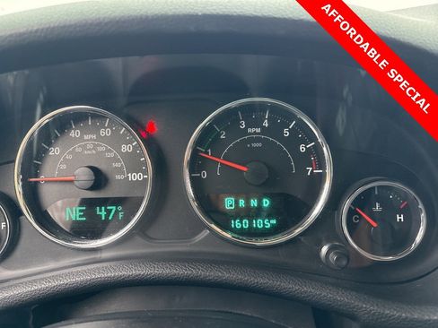 Used 2016 Jeep Wrangler Unlimited Rubicon w/ Connectivity Group image 26