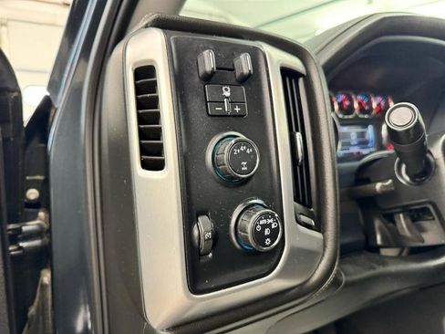 Used 2017 GMC Sierra 2500 SLT w/ Driver Alert Package AWD/4WD image 12
