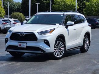 Certified 2025 Toyota Highlander Platinum AWD/4WD video 2