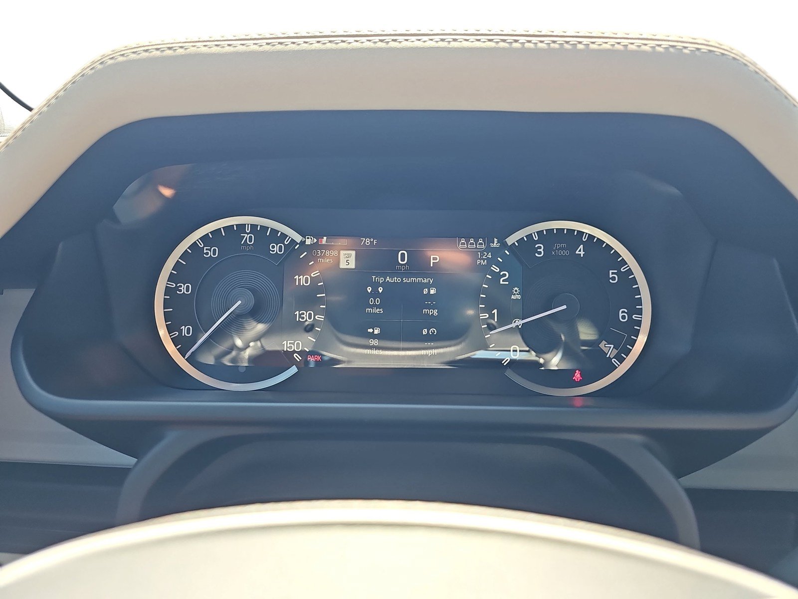 Used 2023 Land Rover Defender 90 X-Dynamic SE AWD/4WD image 15