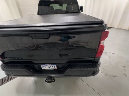 Used 2025 Chevrolet Silverado 2500 Custom w/ Custom Value Package AWD/4WD image 7