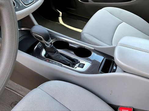 Used 2025 Chevrolet Malibu LT FWD image 15