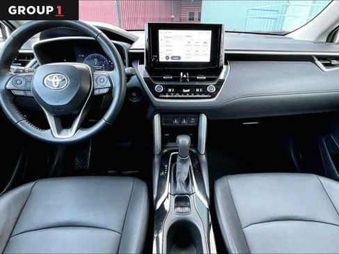 Certified 2025 Toyota Corolla Cross XLE image 16