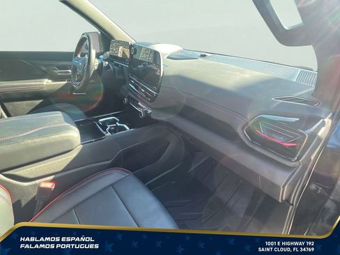 Certified 2025 Chevrolet Silverado EV RST AWD/4WD image 37